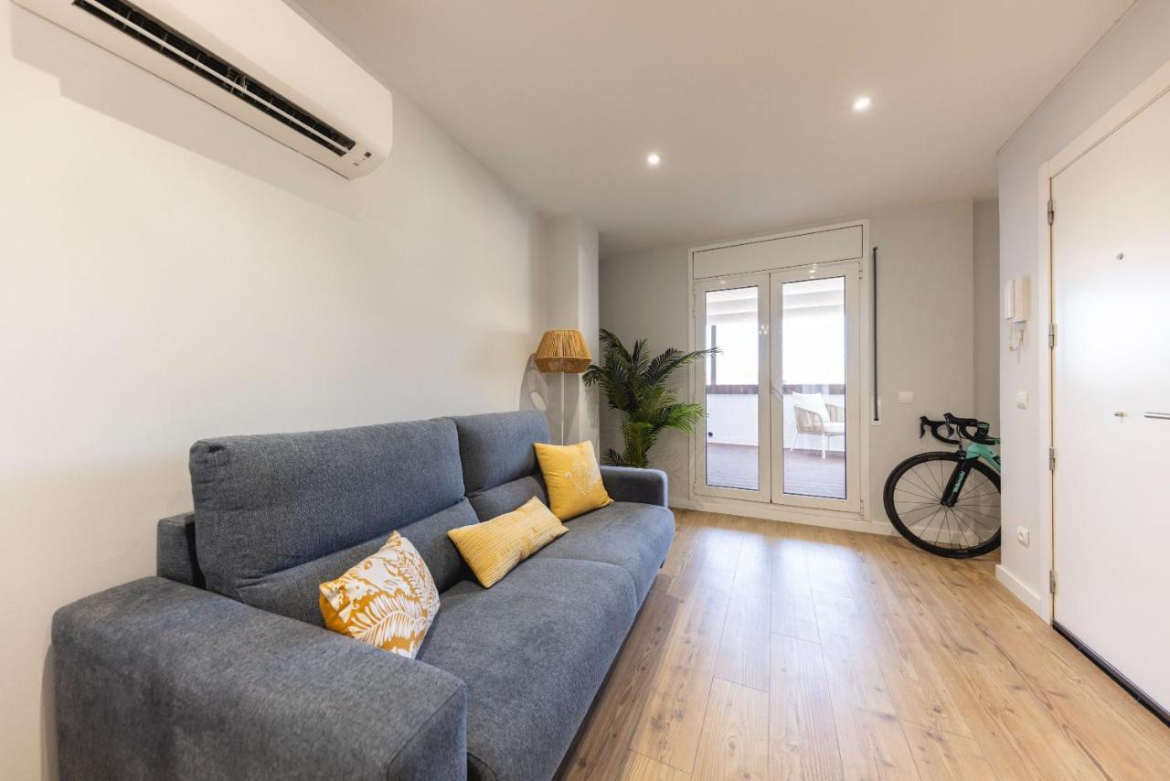 Apartamento Bravissimo Eiximenis, With Beautiful Terrace And Views Gerona Exterior foto
